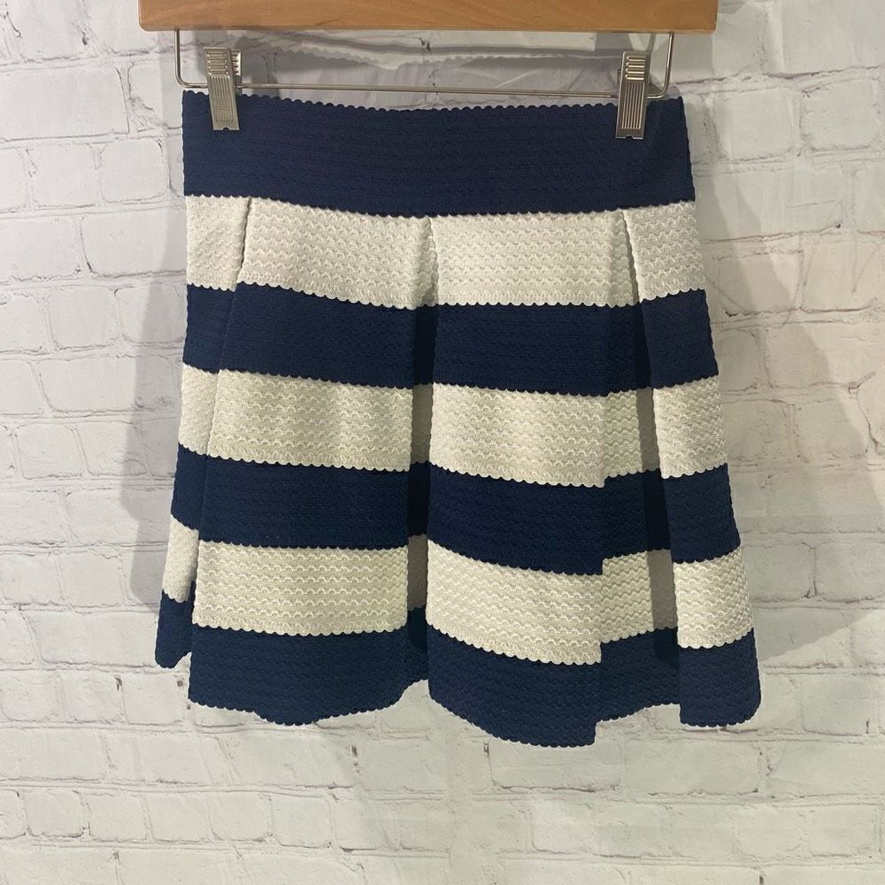 Touch Me Skirt 